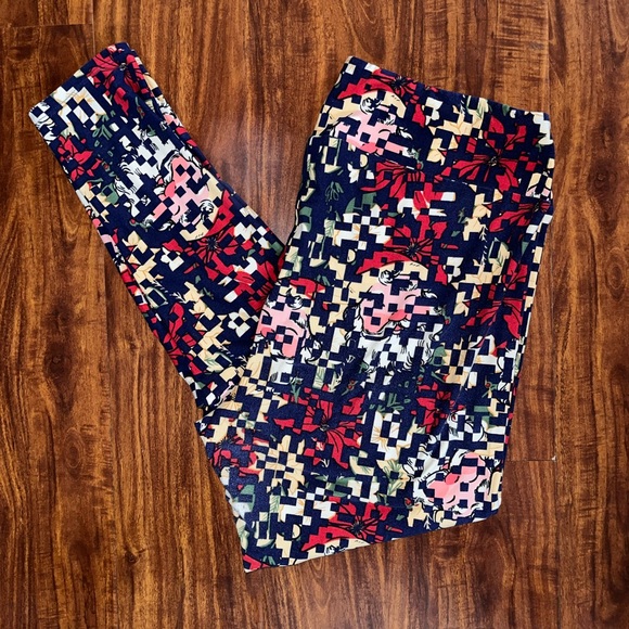LuLaRoe Santa Leggings - TC2 - Picture 1 of 6
